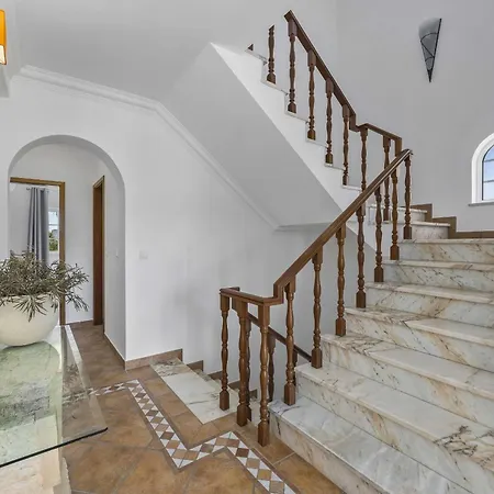 Prázdninový dům Fiol - Spacious Vale De Parra