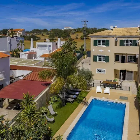 Holiday home Fiol - Spacious Vale De Parra Guia (Faro)