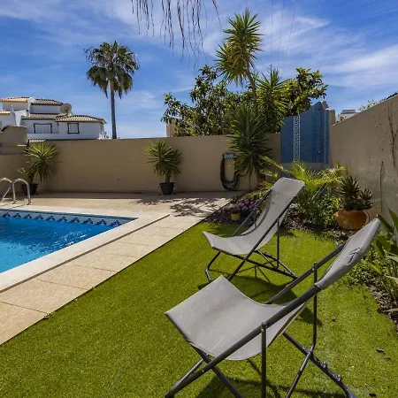 Fiol - Spacious Vale De Parra Holiday home
