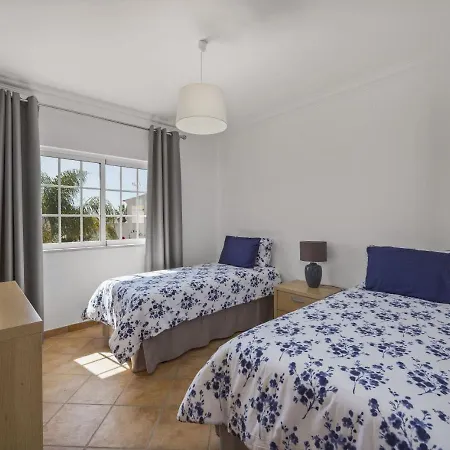Fiol - Spacious Vale De Parra Holiday home *