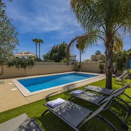 Fiol - Spacious Vale De Parra Holiday home